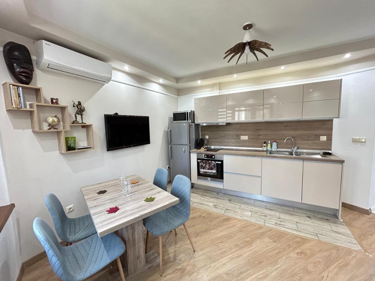 Apartament Deluxe Karina-Free Parking Burgas Bagian luar foto