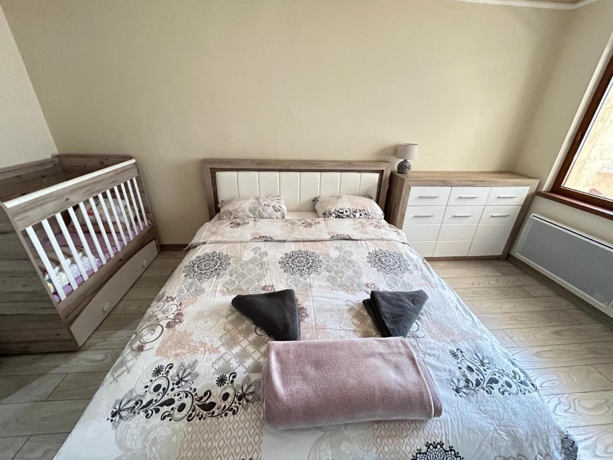 Apartament Deluxe Karina-Free Parking Burgas Bagian luar foto